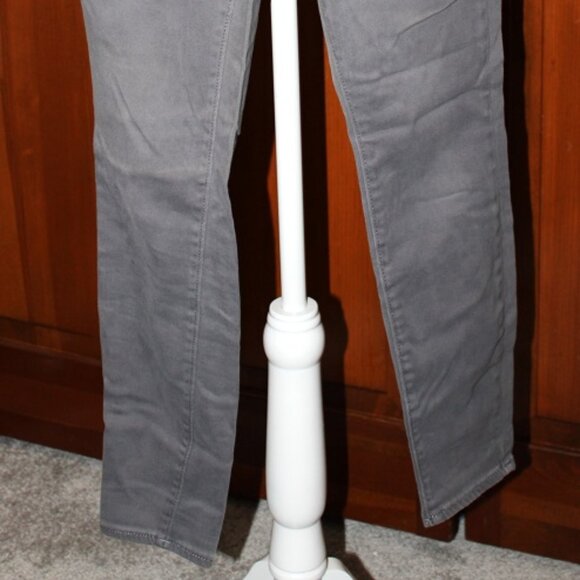 Jeans - Picture 2 of 4